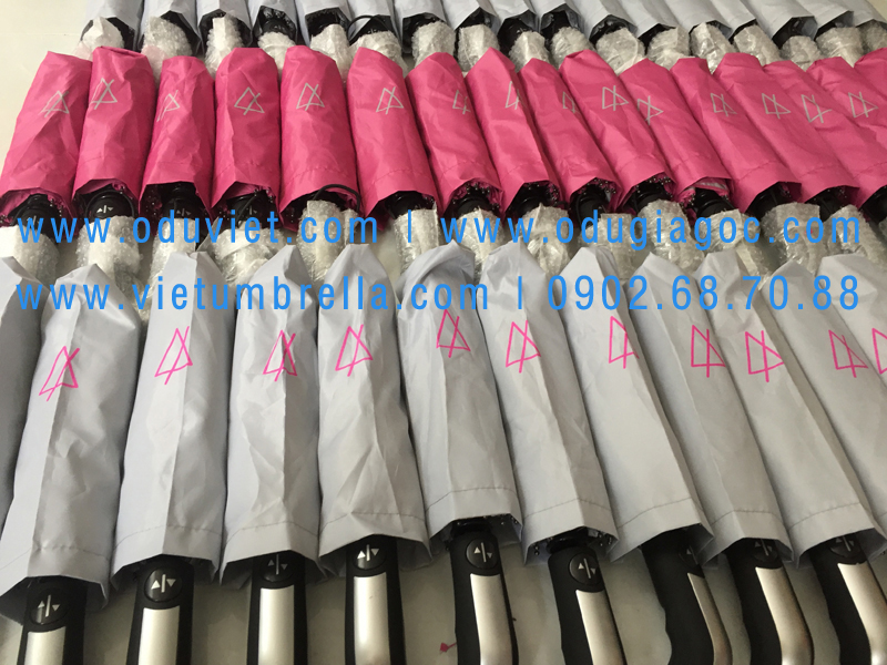 xưởng sản xuất ô dù cầm tay in logo quảng cáo